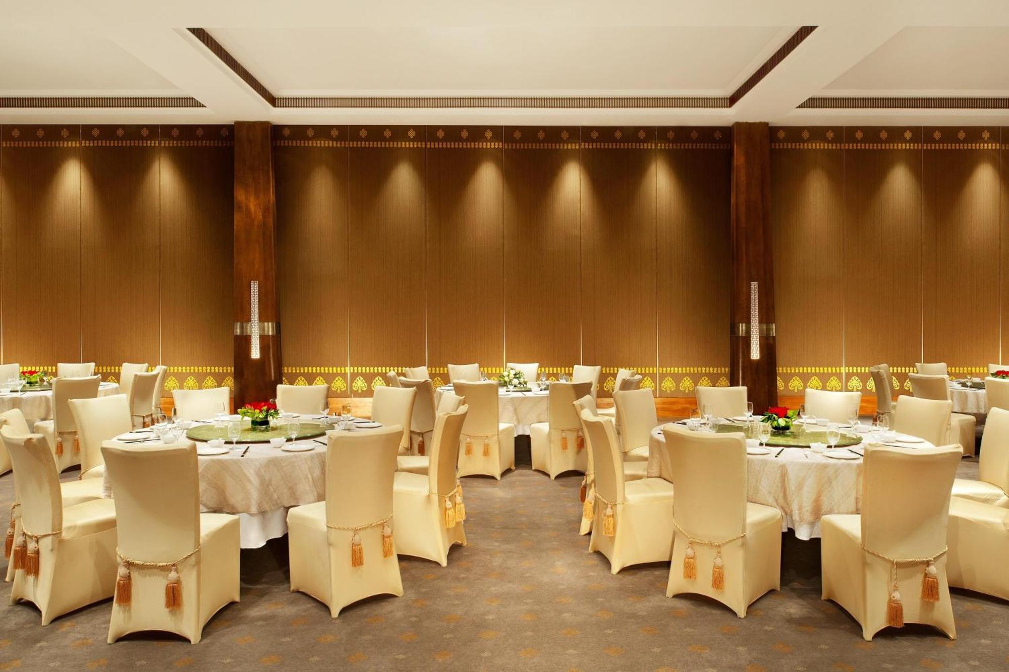 The St. Regis Lhasa Resort Bagian luar foto