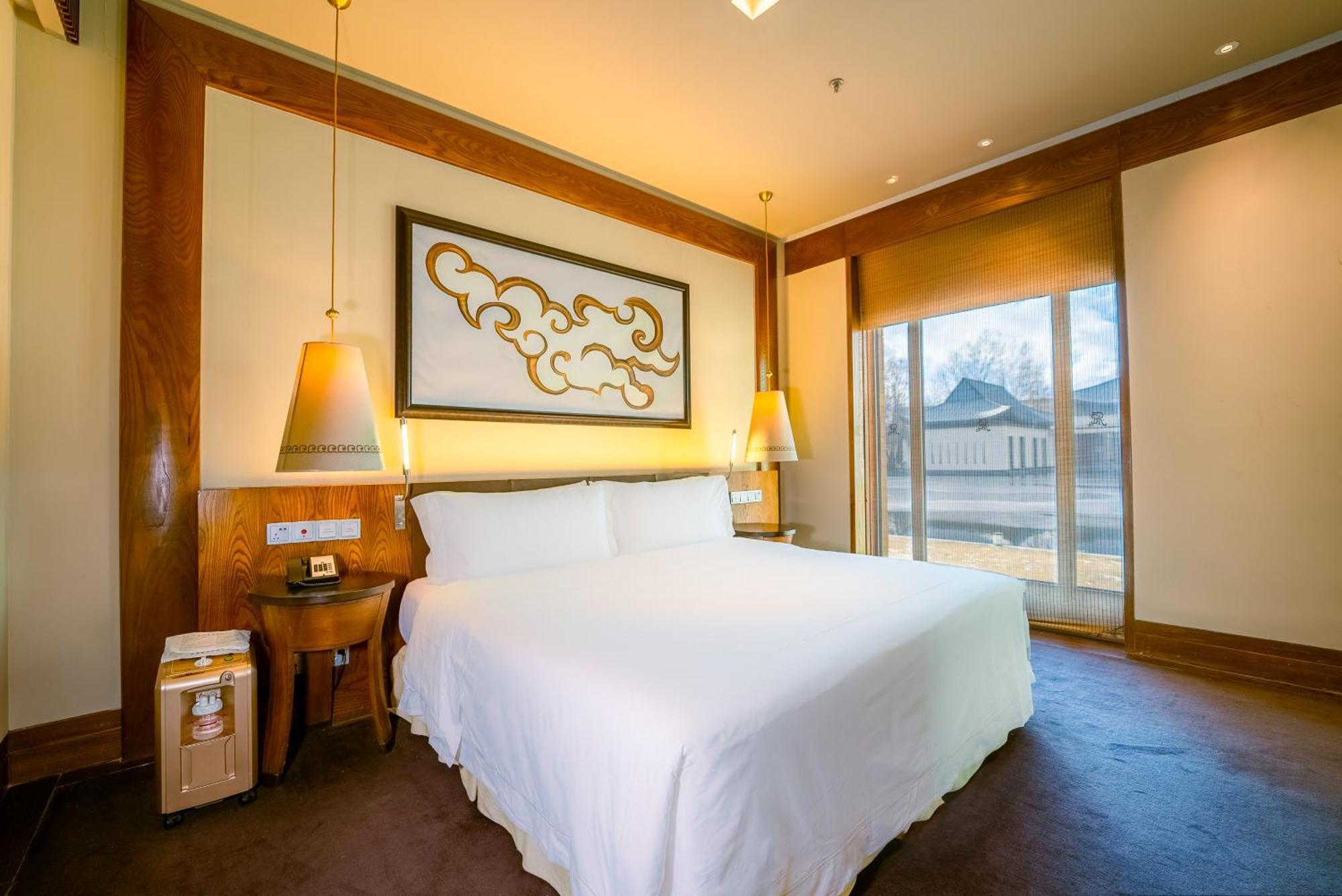 The St. Regis Lhasa Resort Bagian luar foto