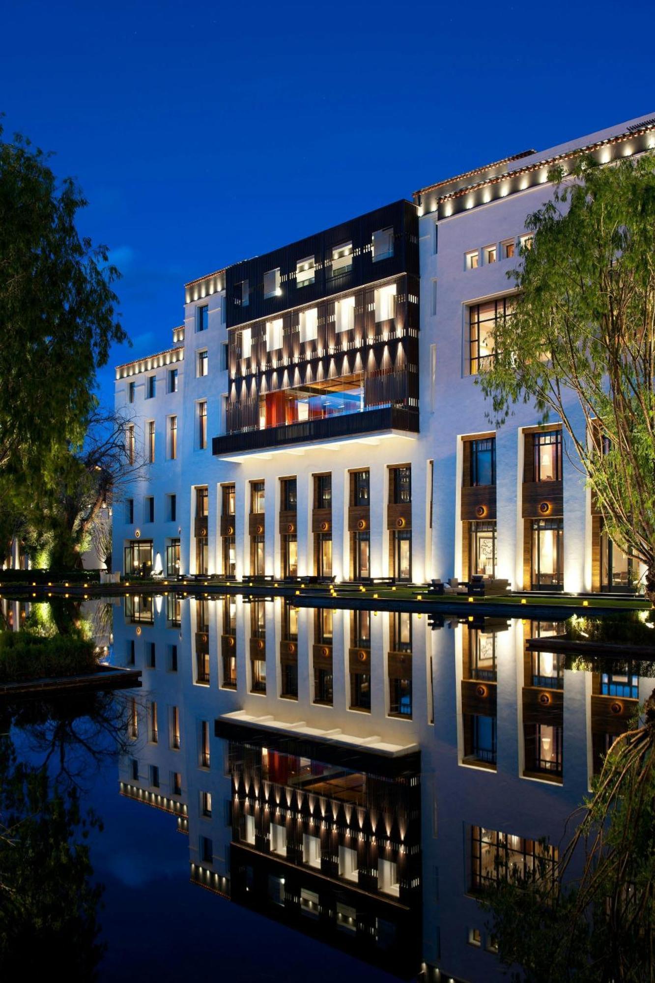 The St. Regis Lhasa Resort Bagian luar foto